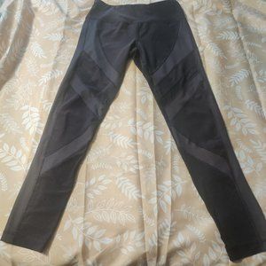 90 Degree By Reflex Women's Leggings M Athletic Active dark purple see thru mesh